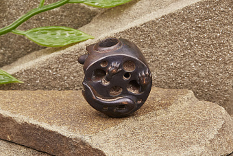 Бусина на темляк «Мышь в сыре»