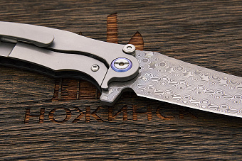 Нож складной Artisan Tacit, клинок 86мм, дамаск нержавеющий, рукоять карбон/титан