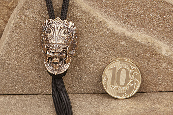 Бусина на темляк Жрец/Рука с сердцем от мастерской Крымская бронза