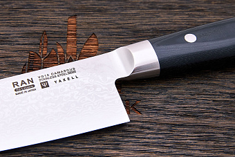 Нож кухонный Yaxell Ran шеф 200мм, сталь VG-10 в обкладках из дамаска
