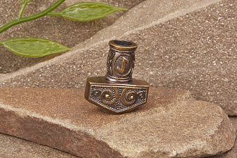 Бусина на темляк Молот Тора с руной Эйваз от мастерской Крымская бронза