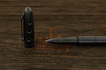 Титановая тактическая ручка Дмитрия Стрельцова «Ас. Mad Russian»