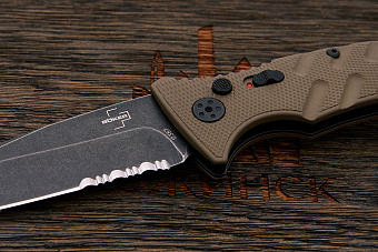 Полуавтоматический нож Böker Strike tanto coyote, сталь AUS-8, рукоять G10